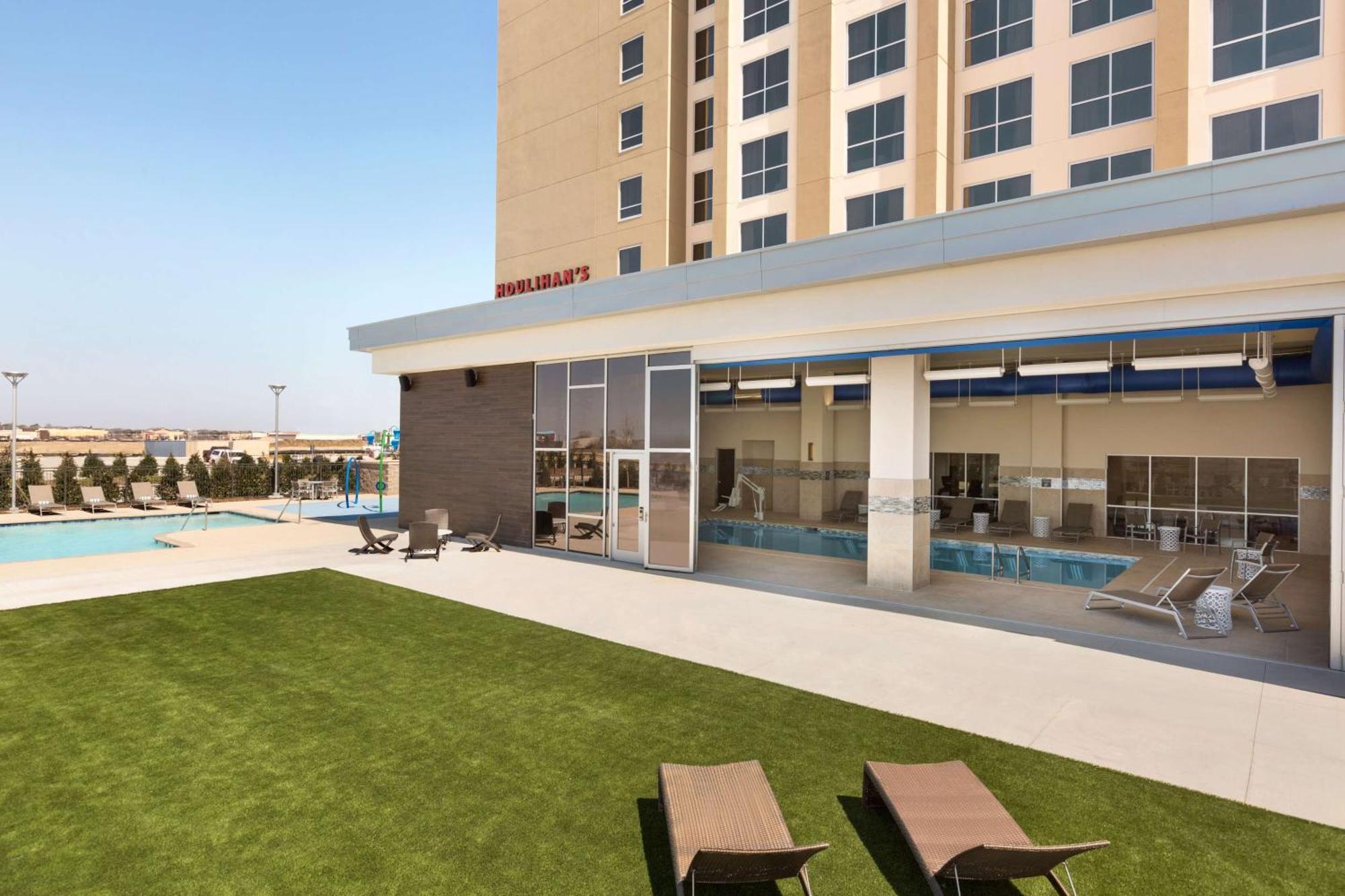 Embassy Suites By Hilton Denton Convention Center מראה חיצוני תמונה